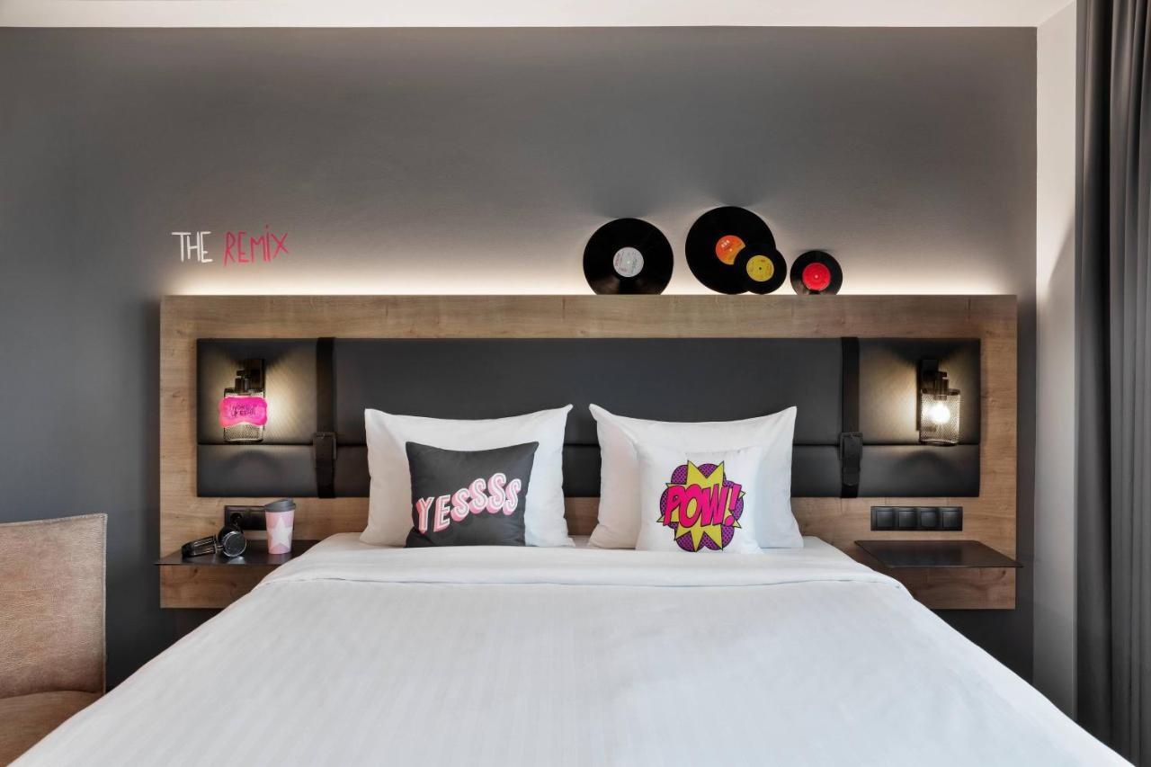Moxy Old Town מלון 3*