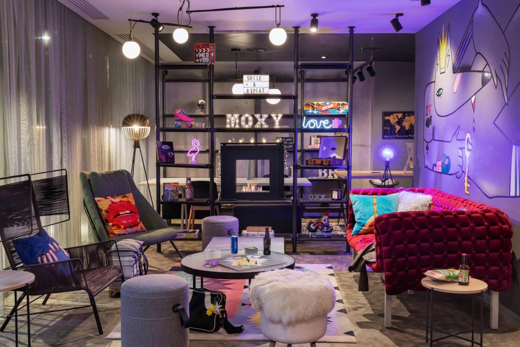 Moxy Old Town 酒店 3*